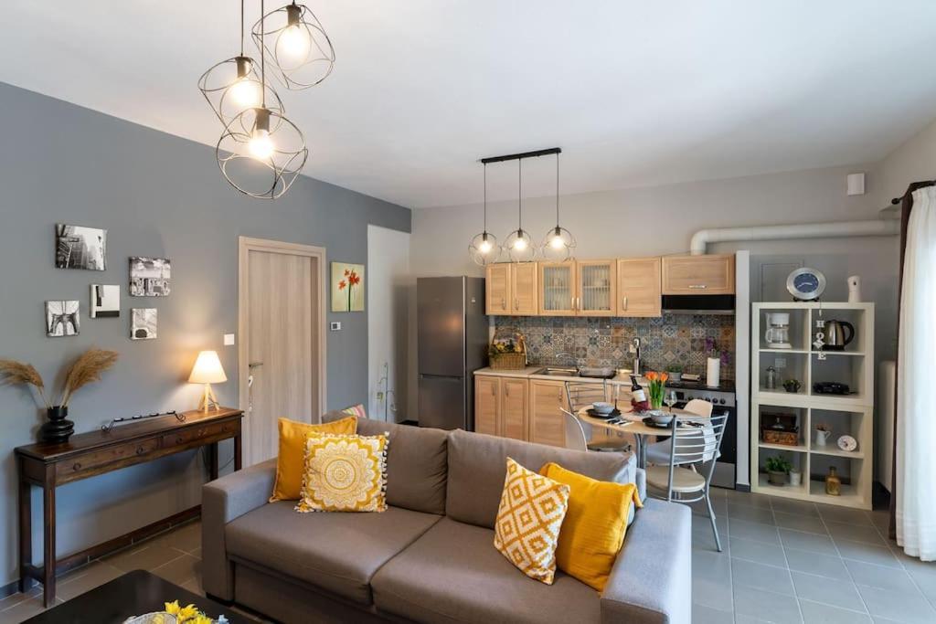 Elenis Cozy Apartment Larissa Ngoại thất bức ảnh